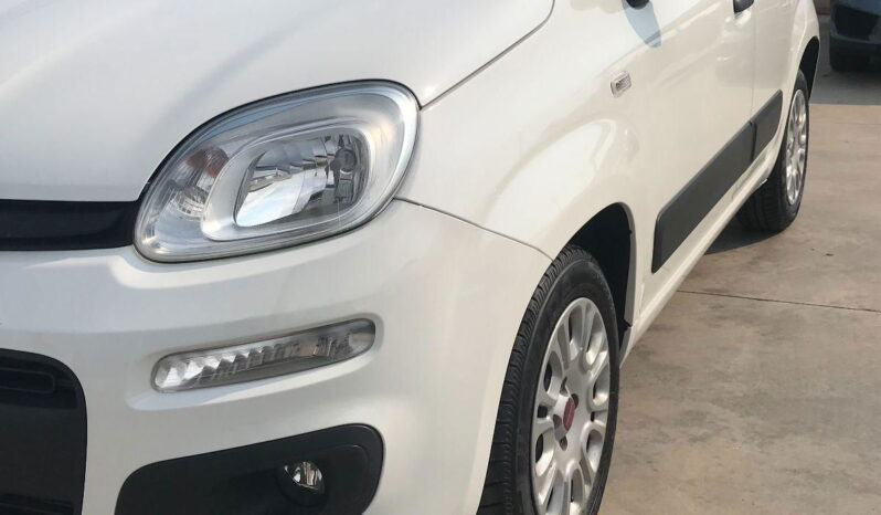 
								FIAT Panda 1.3 MJT 95 CV S&S Easy full									
