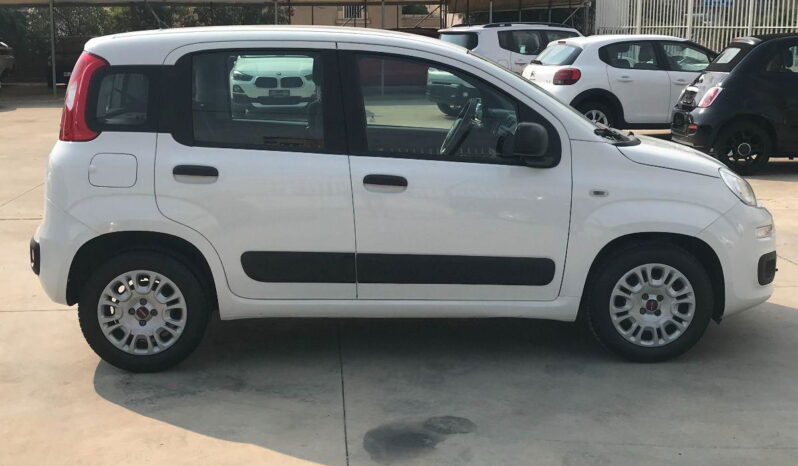 
								FIAT Panda 1.3 MJT 95 CV S&S Easy full									