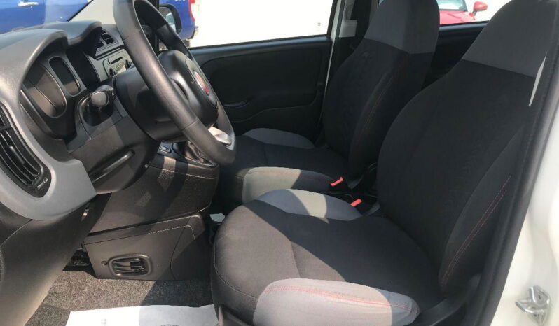 
								FIAT Panda 1.3 MJT 95 CV S&S Easy full									