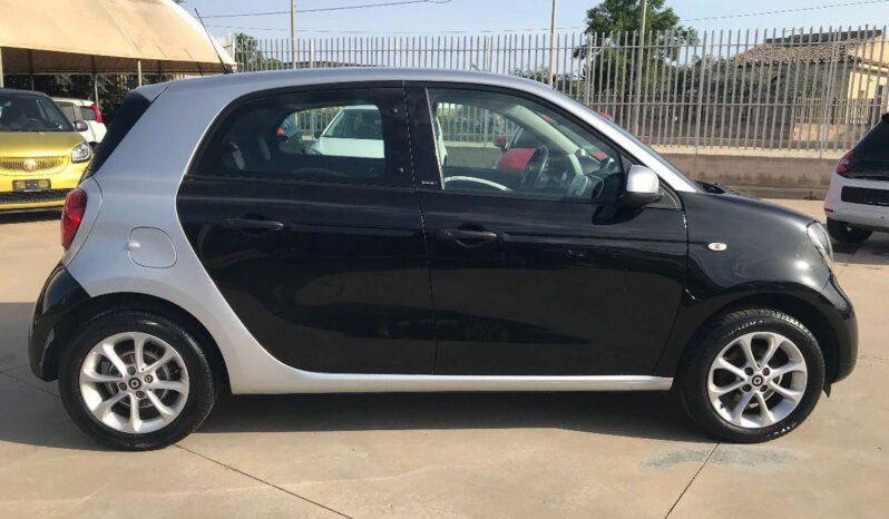 
								SMART Forfour 70 1.0 Passion full									