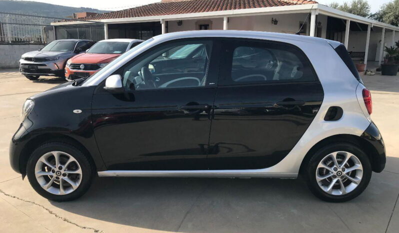 
								SMART Forfour 70 1.0 Passion full									