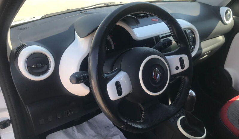 
								RENAULT Twingo 70 CV Sce Intens full									