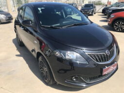 
										LANCIA Ypsilon 1.0 FireFly 5p.S&S Hybryd Gold full									
