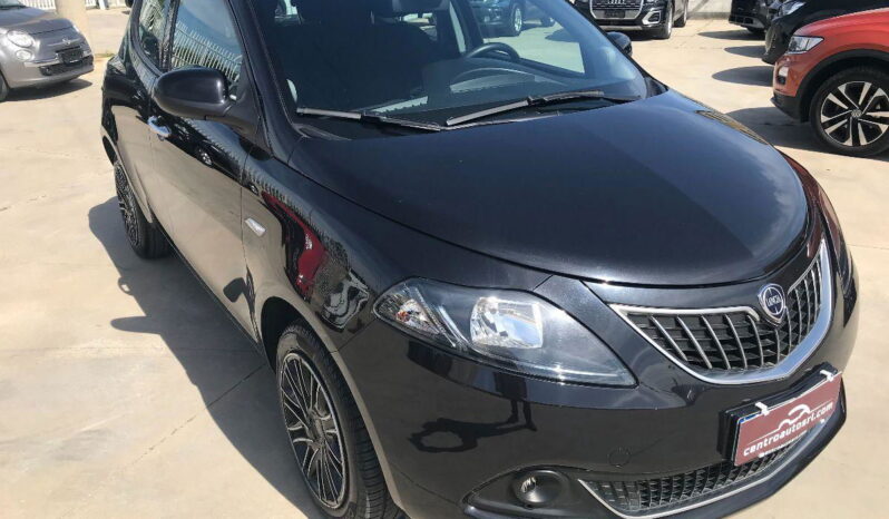 
								LANCIA Ypsilon 1.0 FireFly 5p.S&S Hybryd Gold full									