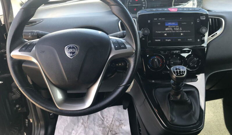 
								LANCIA Ypsilon 1.0 FireFly 5p.S&S Hybryd Gold full									