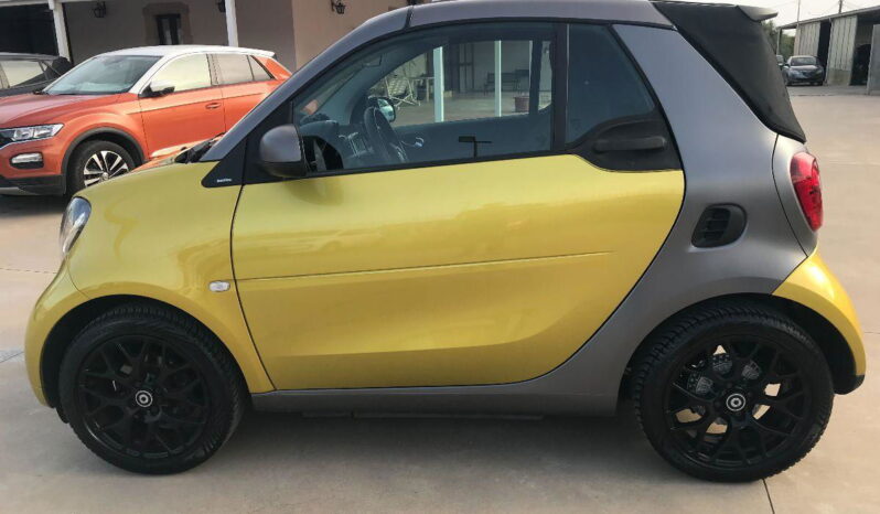 
								SMART Fortwo Cabrio fortwo 90 0.9T twinamic cabrio Passion full									