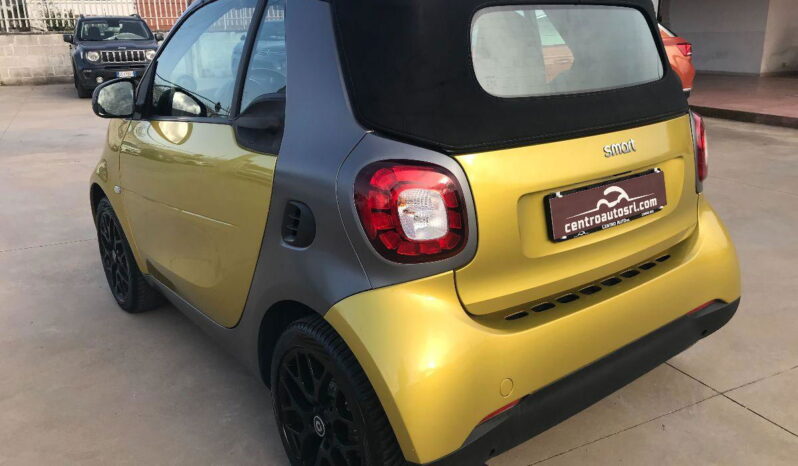 
								SMART Fortwo Cabrio fortwo 90 0.9T twinamic cabrio Passion full									