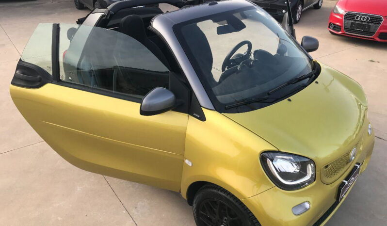 
								SMART Fortwo Cabrio fortwo 90 0.9T twinamic cabrio Passion full									
