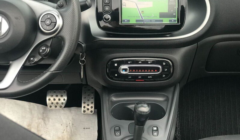 
								SMART Fortwo Cabrio fortwo 90 0.9T twinamic cabrio Passion full									