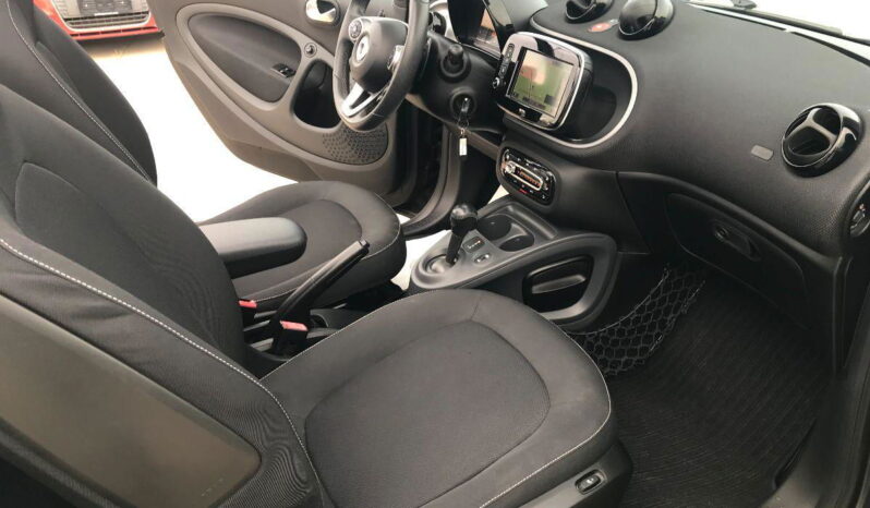 
								SMART Fortwo Cabrio fortwo 90 0.9T twinamic cabrio Passion full									