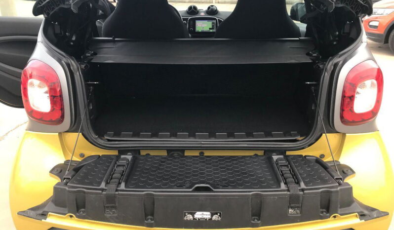 
								SMART Fortwo Cabrio fortwo 90 0.9T twinamic cabrio Passion full									