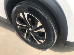 
										PEUGEOT 2008 BlueHDi 110 S&S Allure Pack full									