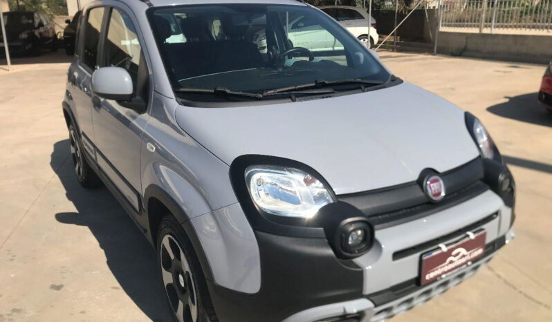 
								FIAT Panda 1.0 FireFly S&S Hybrid City Cross full									