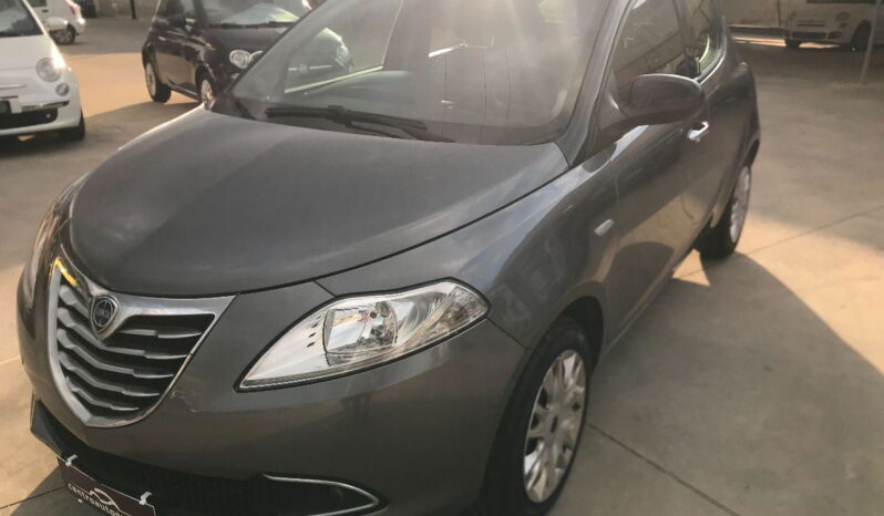 
								LANCIA Ypsilon 1.2 69 CV 5 porte S&S Gold full									