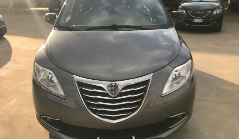 
								LANCIA Ypsilon 1.2 69 CV 5 porte S&S Gold full									