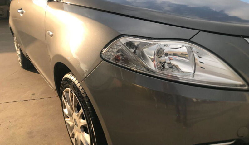 
								LANCIA Ypsilon 1.2 69 CV 5 porte S&S Gold full									