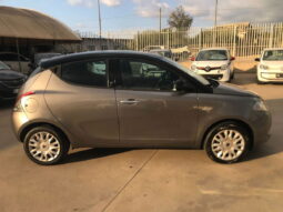 
										LANCIA Ypsilon 1.2 69 CV 5 porte S&S Gold full									