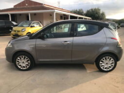 
										LANCIA Ypsilon 1.2 69 CV 5 porte S&S Gold full									