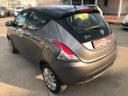 
										LANCIA Ypsilon 1.2 69 CV 5 porte S&S Gold full									
