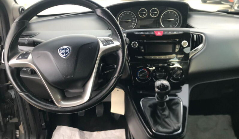 
								LANCIA Ypsilon 1.2 69 CV 5 porte S&S Gold full									